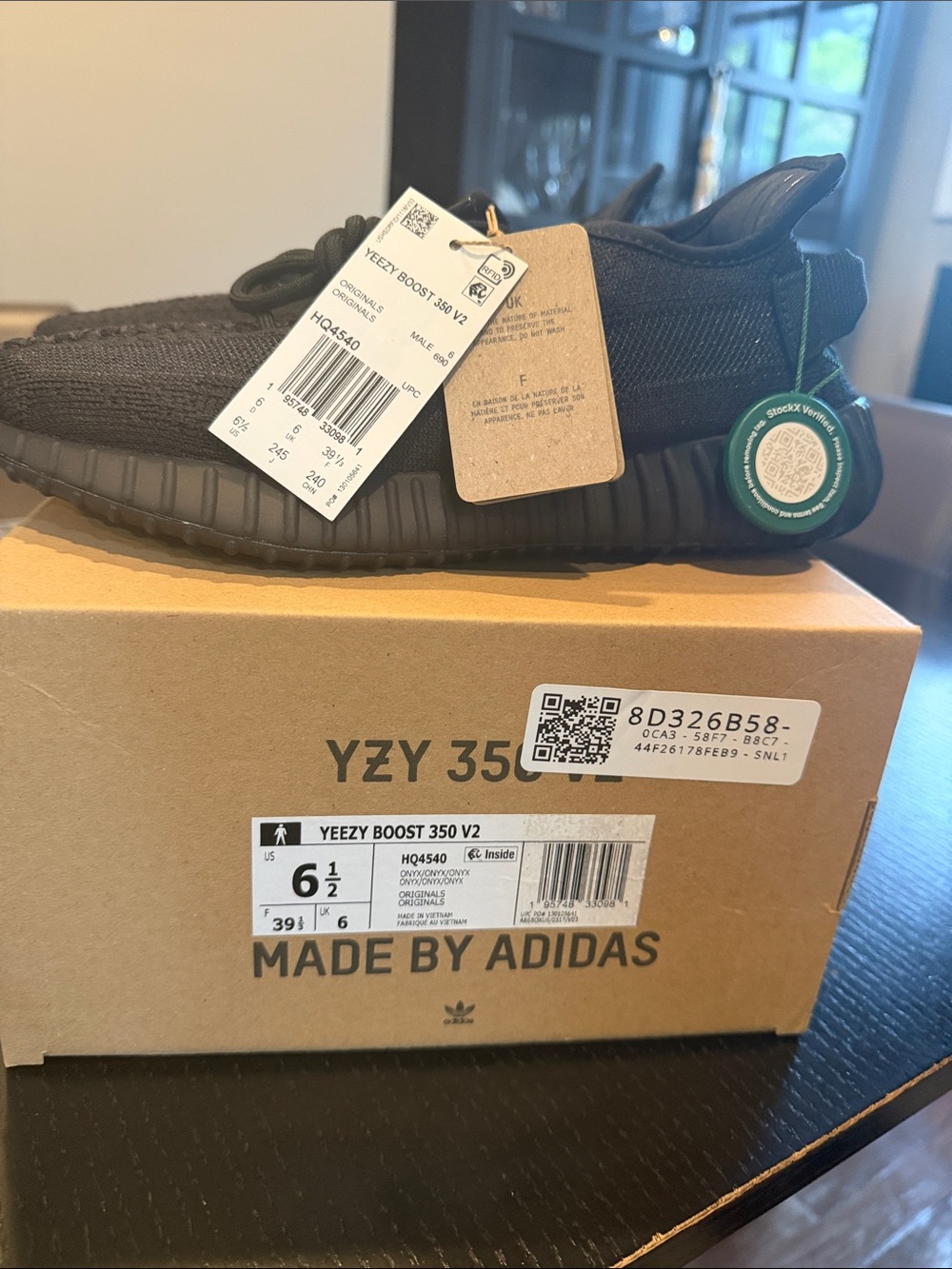 Adidas Yeezy Boost 350 v2 Onyx